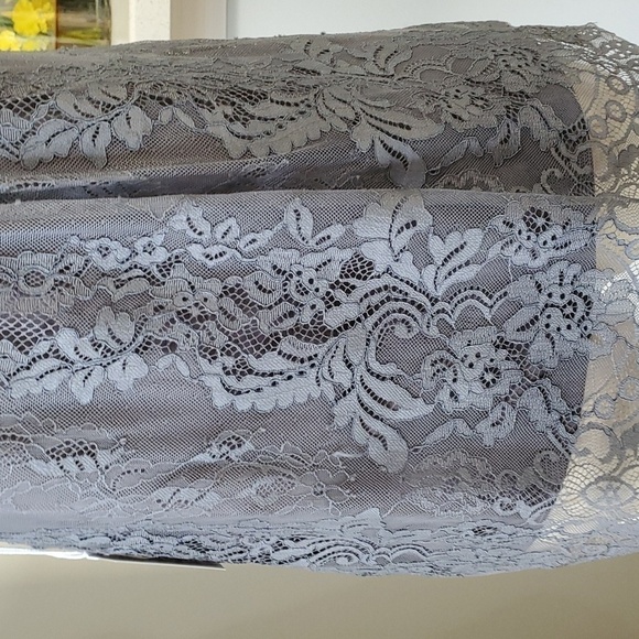Lace top, gray size small, by Coco & Jaimeson. Y2K look. Lovely and NWT. - Picture 6 of 11
